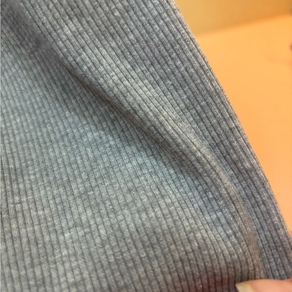 American Eagle Outfitters Gray Sweatshirt with cutwork Accents - Picture 4 of 4